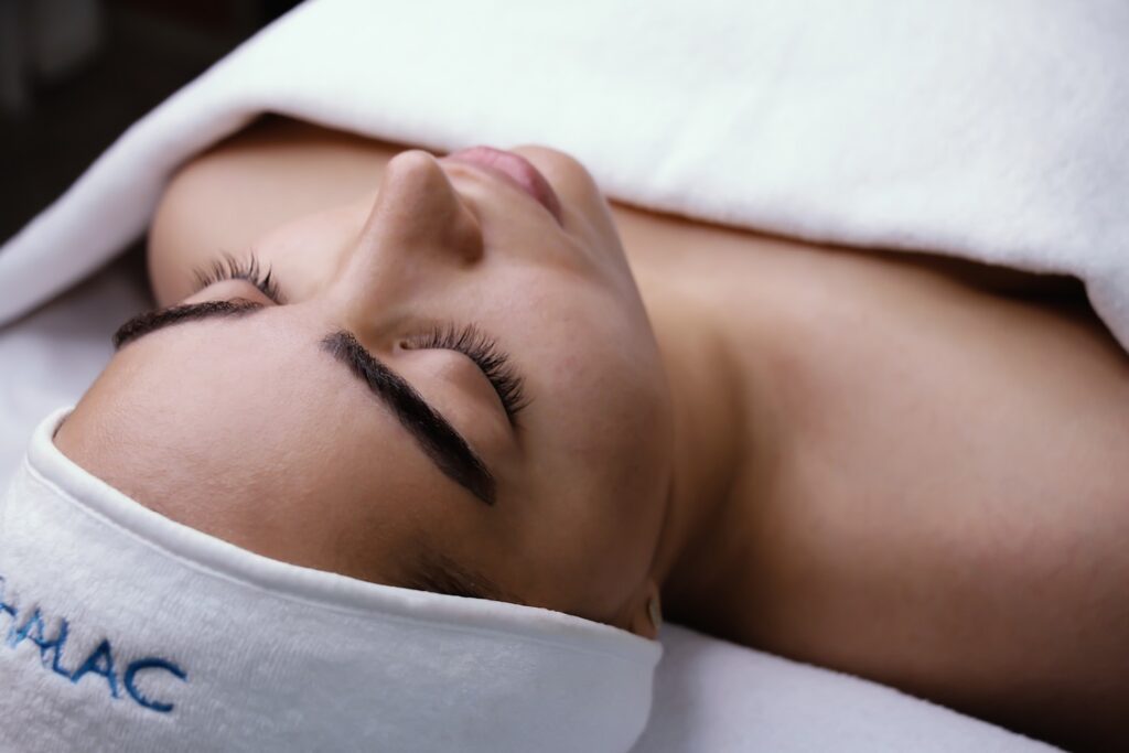How to Create a Calming Skincare Routine Featured Image 2 1024x683